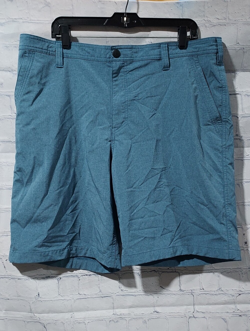 G. H. Bass & Co Mens 38W X 10L Performance Shorts Blue Casual
